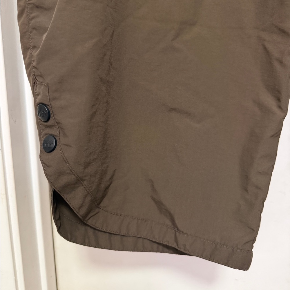 REI Cropped Hiking Pants - size 22- Brown Quick Dry Nylon UPF 50 - Picture 2 of 13